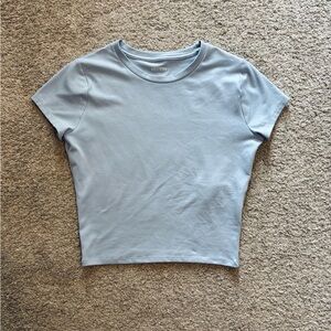 Hollister Women's Light Blue Crewneck Tee Size Small Short